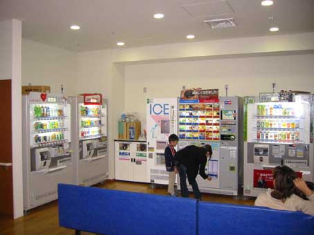 ４F自販機コーナー